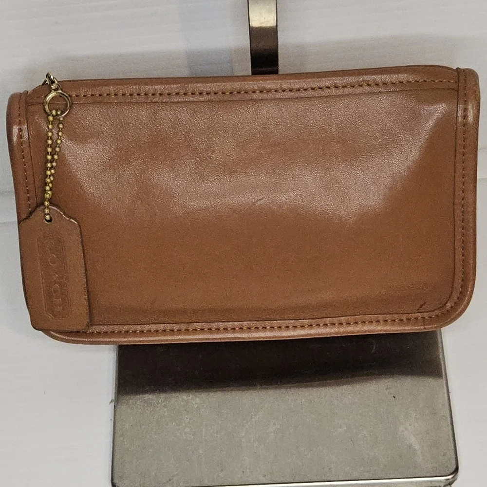 Coach Vintage 7165 British Tan Leather Chunky Case Pouch , Clutch Bag – USA Made